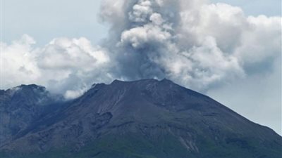 ثوران بركان ساكوراجيما في اليابان.. أعمدة الرماد تصل 4400 متر