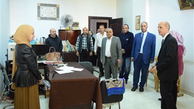 رئيس جامعة بني سويف يشيد بتميز طلاب صيدلة والتجهيزات بوحدات علوم ذو الاحتياجات