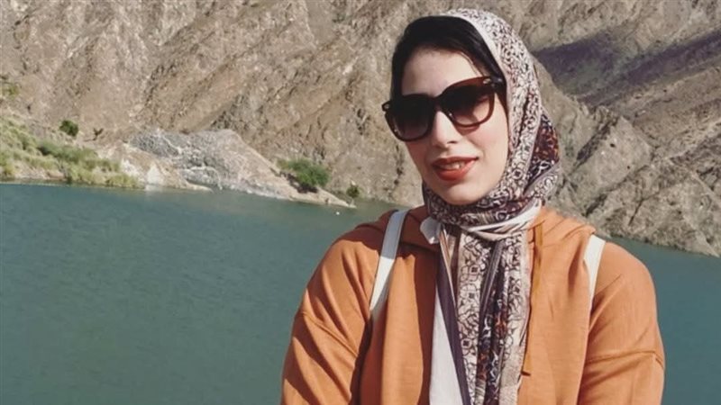 مصرية تقيم بالإمارات