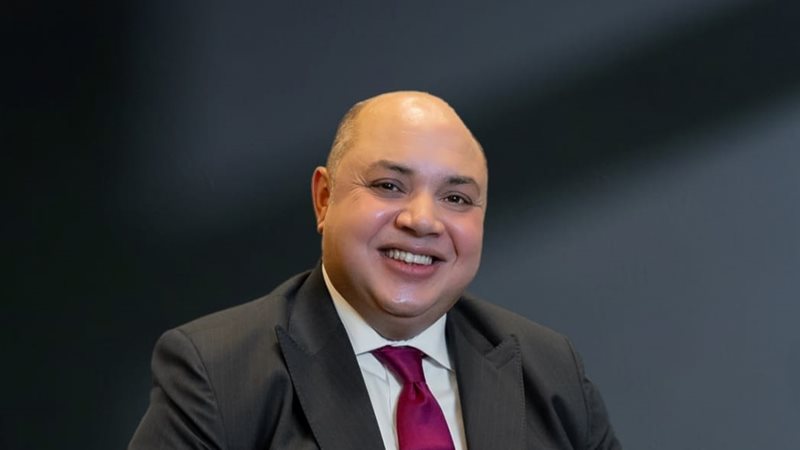  الدكتور حسين حواش