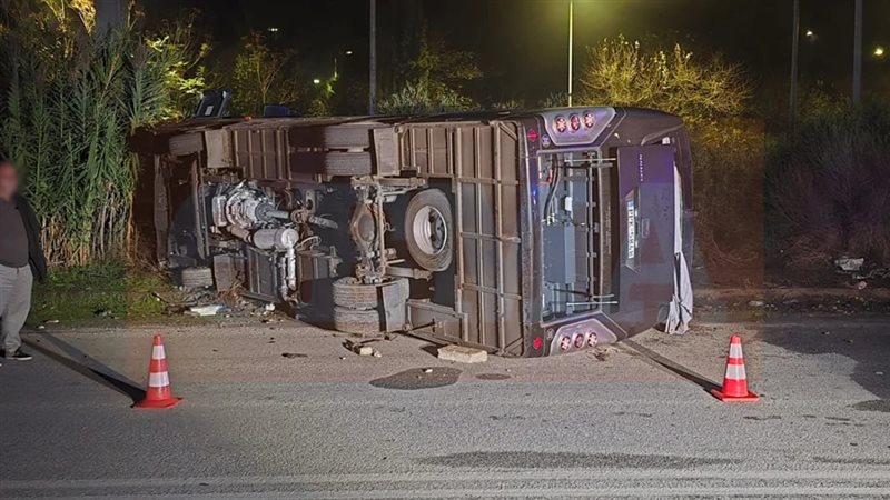 انقلاب حافلة في اليونان