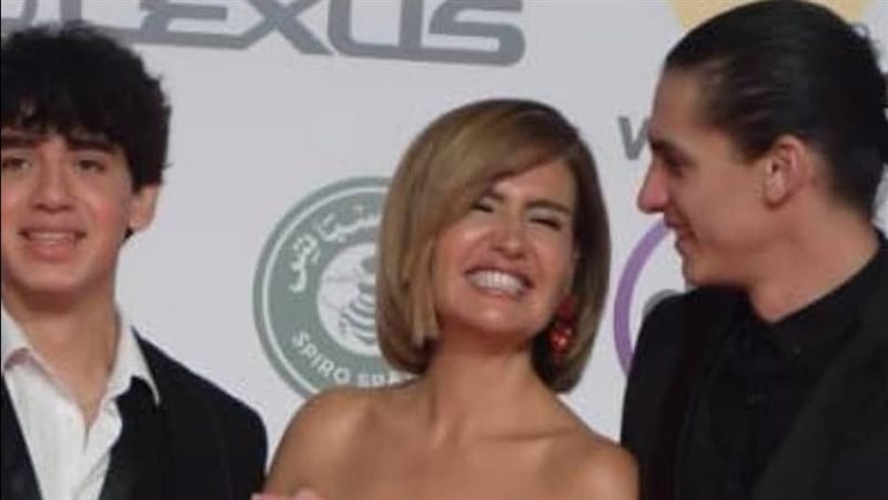 هنا شيحة ونجليها