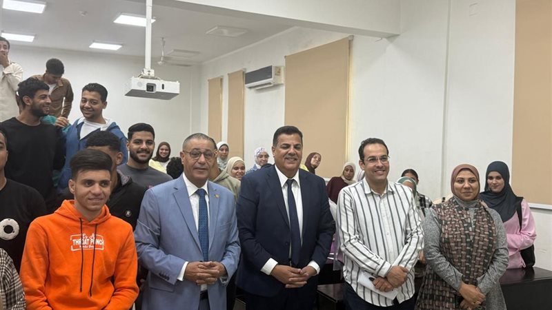 جانب من ختام الندوة