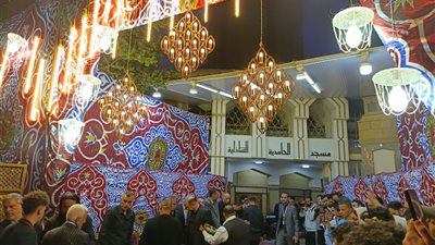 خالد مرتجي وسيد عبدالحفيظ وأعضاء مجلس الأهلي في عزاء محمد صبري.. صور