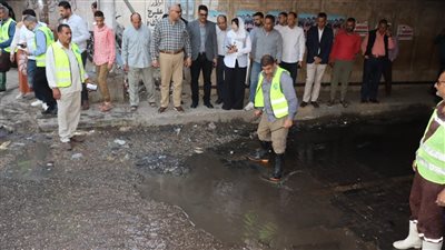 محافظ القليوبية يشهد تجربة محاكاة لتصريف الأمطار استعدادًا لموسم الشتاء 