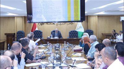 سكرتيرعام محافظة الجيزة يتابع تنفيذ الخطة الاستثمارية وملف تقنين أراضي الدولة