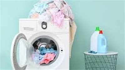 حيلة مبتكرة لتنظيف الملابس داخل الغسالة .. تعرفي عليها في الخطوات التالية