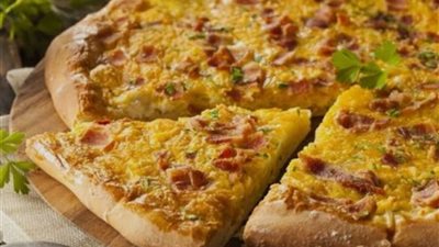 طريقة عمل بيتزا البيض والجبن للفطور  وصفة سهلة بطعم رائع 	