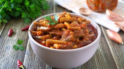 كيف تطهين الفاصوليا الخضراء باللحمة كما تحضر في البيوت العربية؟