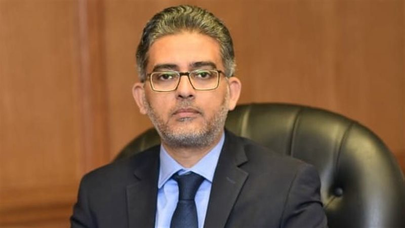 د. أحمد عبدالعزيز