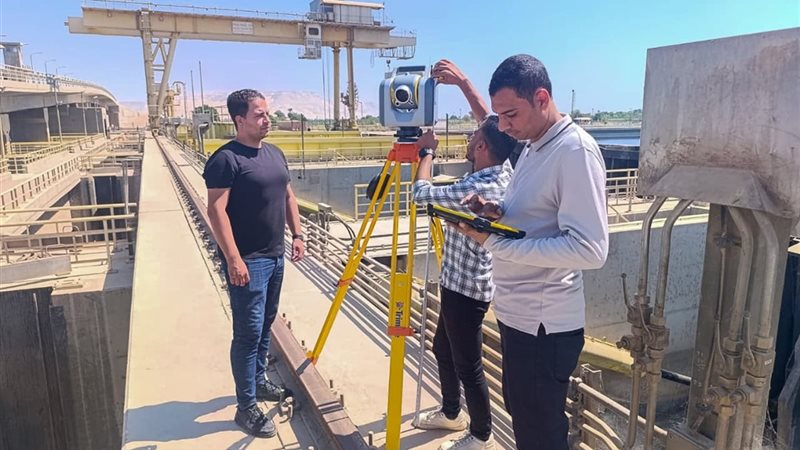 مشروع إنشاء قاعدة