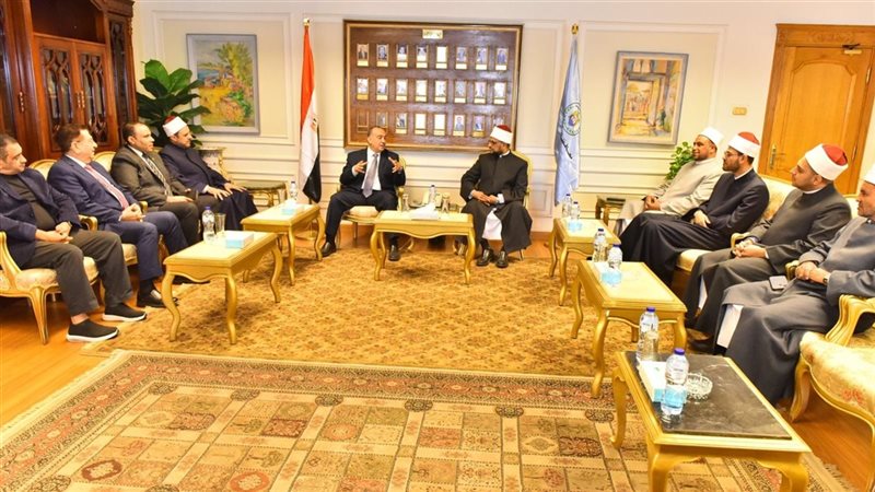 محافظ أسيوط 