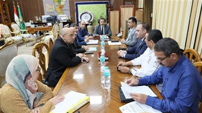 محافظ المنوفية يعقد اجتماعاً تنسيقيا مع مسئولي شركة بتروجاس لتعظيم التعاون