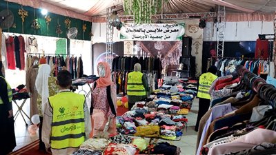 «تضامن الشرقية» توزع 2500 قطعة ملابس جديدة مجانا لدعم الأسر الأولى بالرعاية