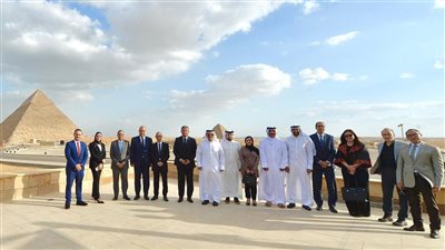 رئيس الأعلى للإعلام ووزير الإعلام البحريني في جولة بالأهرامات والمتحف المصري