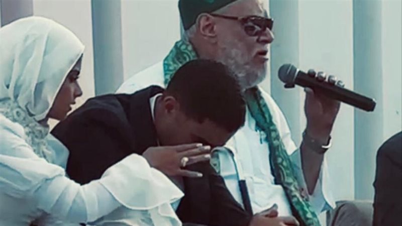 نجله الداعية عمرو