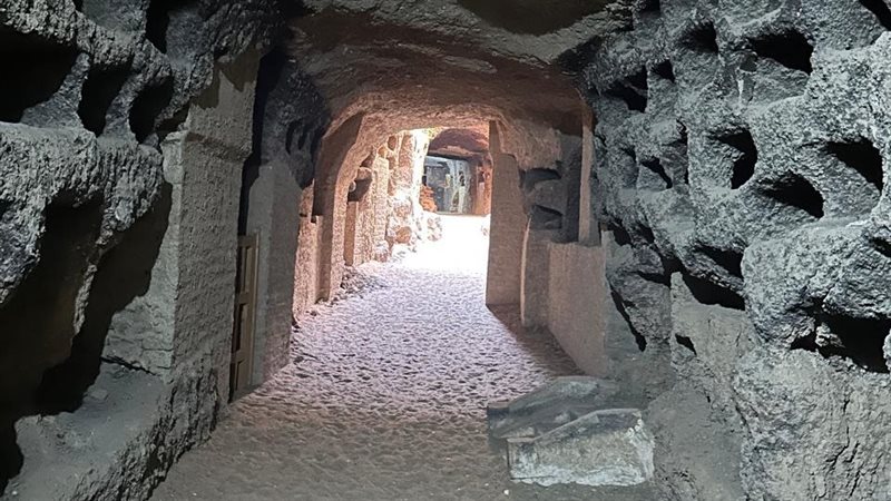 سراديب جحوتي 