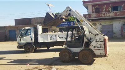 محافظ أسيوط يشدد على استمرار حملات النظافة ورفع المخلفات بمدينة أبوتيج 