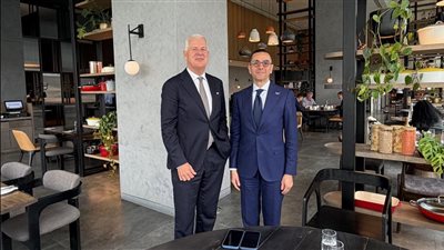 وزير الاستثمار يلتقى رئيس الغرفة التجارية الدولية في جوهانسبرج لبحث التعاون