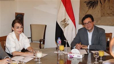 وزير الثقافة يبحث مع سفيرة رومانيا استعدادات مشاركة بلادها