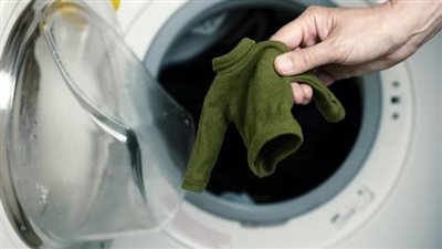 كيفية إزالة الانكماش من الملابس: خطوات سهلة وبسيطة