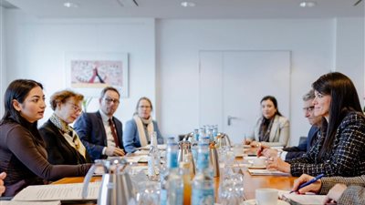 مصر وألمانيا تعززان الشراكة التنموية في لقاء ثنائي بالعاصمة برلين