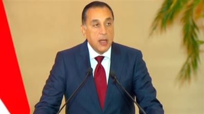 مدبولي: النيابة العامة تواصل جهودها الوطنية بتسليم الذهب وتنظيم مخازن السيارات