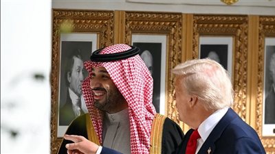 ترامب يصطحب ولي العهد السعودي في جولة داخل البيت الأبيض