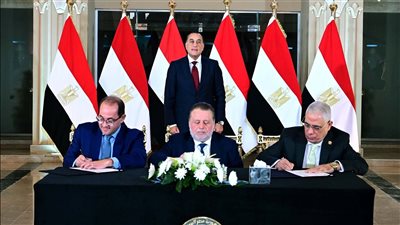 مدبولي يشهد مراسم توقيع اتفاقية تسليم المضبوطات الذهبية للبنك المركزي المصري