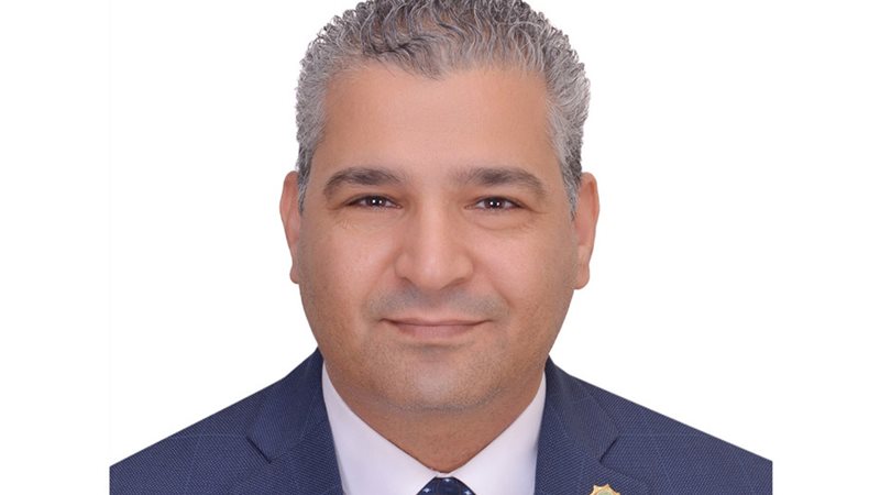 الدكتور عياد رزق