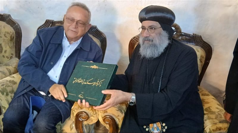 وفد من مكتبة الإسكندرية