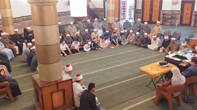 أوقاف القليوبية تختتم المجالس العلمية لشرح الشمائل المحمدية وقراءة «البردة»