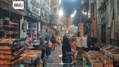 عمرها أكثر من 300 عام.. شوف حكاية حارة العطارين بالمنيا لبيع أقدم أنواع العطار