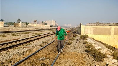 السكة الحديد تكشف تفاصيل واقعة سرقة مسامير القضبان بشبرا الخيمة