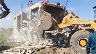 حملات إزالة حاسمة للتعديات على الأراضي الزراعية بدمنهور بقيادة السكرتير العام 