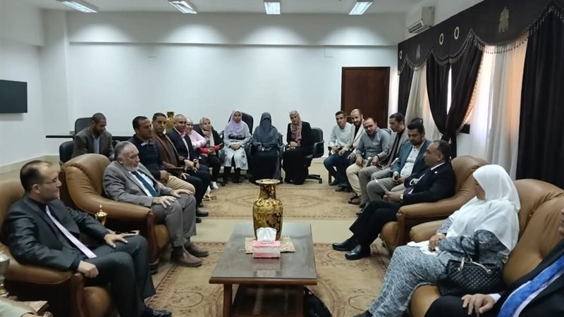 جانب من الزيارة