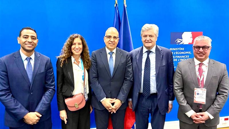 رئيس اقتصادية قناة