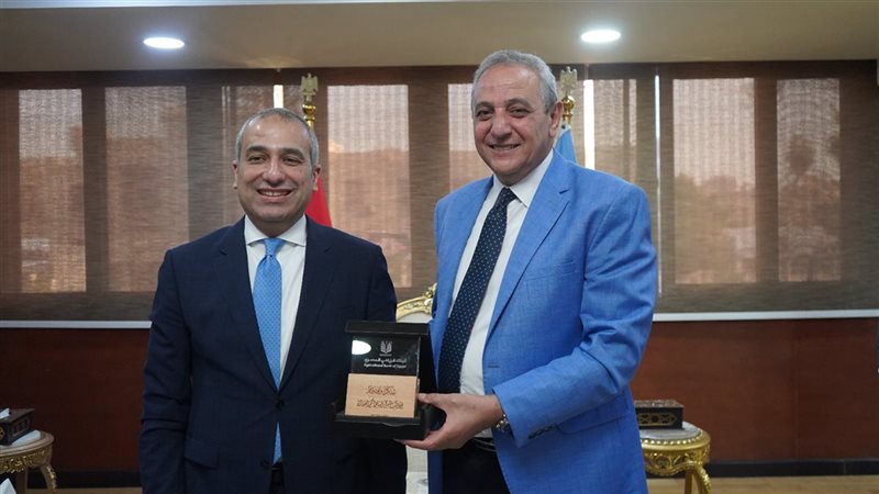 محافظ الغربية 