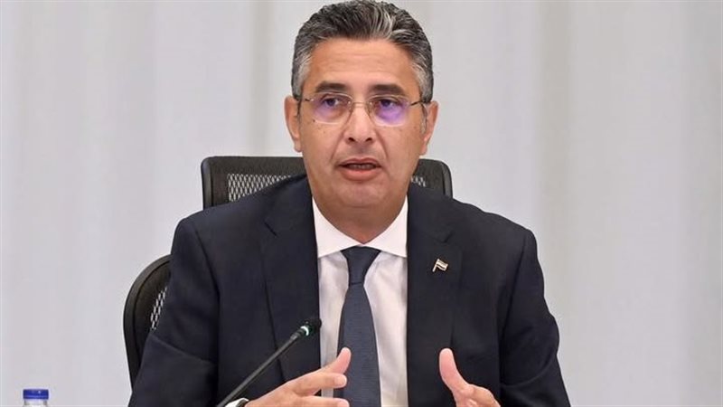 وزير التموين والتجارة