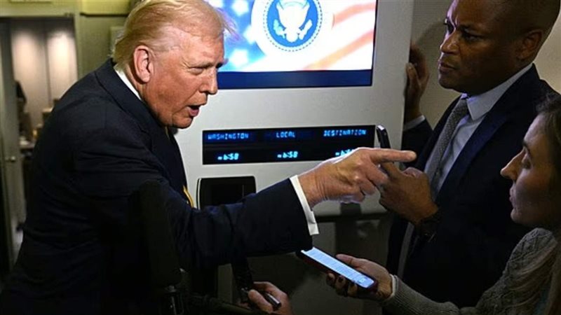 الرئيس الأمريكي دونالد