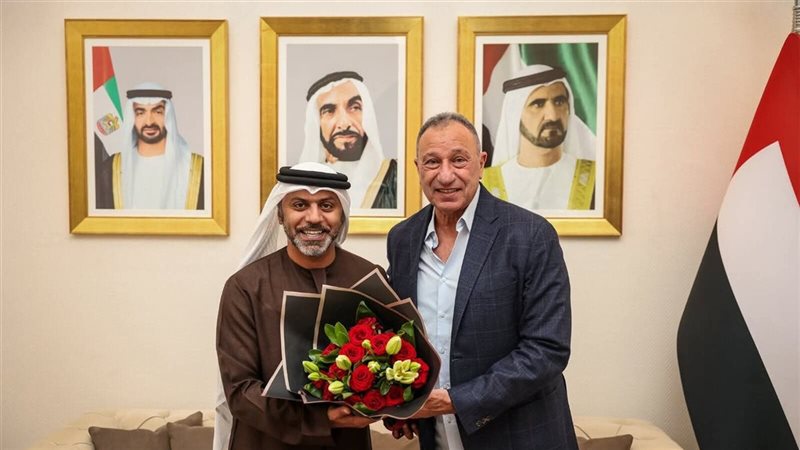 الخطيب مع سفير الإمارات