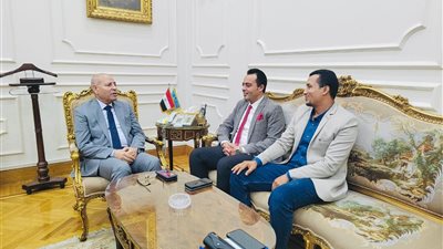 محافظ القاهرة يستقبل رئيس لجنة الشئون العربية بنقابة الصحفيين لبحث سبل التعاون