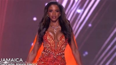 ملكة جمال جامايكا تتعرض لموقف محرج على المسرح في مسابقة ملكة جمال الكون