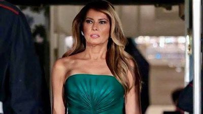 ارتدته وفاء الكيلاني سابقا.. ميلانيا ترامب ترتدي فستاناً من تصميم إيلي صعب