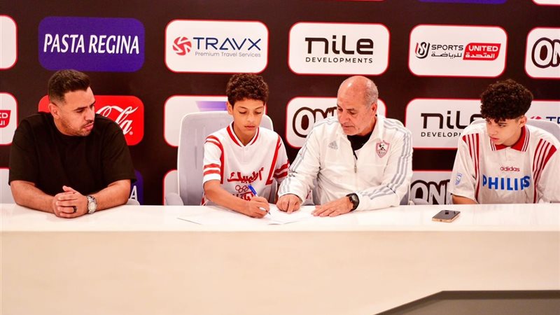  آدم وأسر محمد صبري