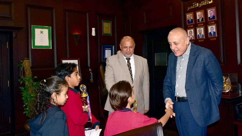 محافظ الأقصر المهندس