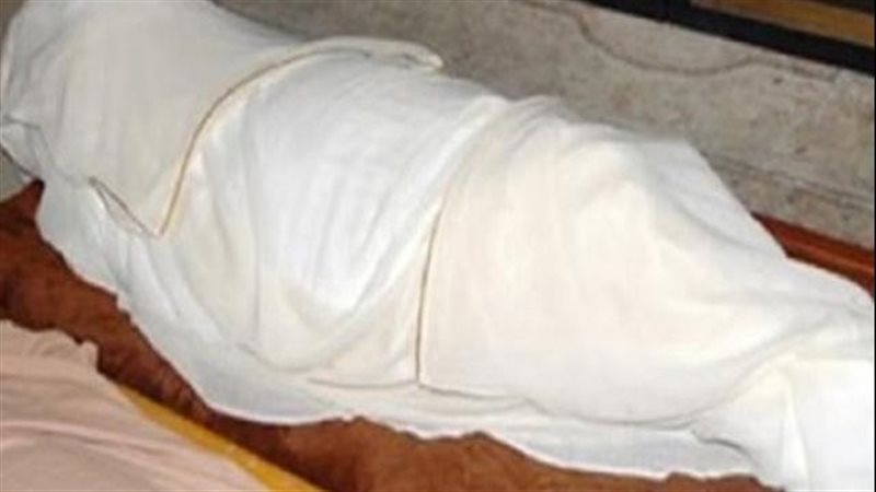 ملابس الميت