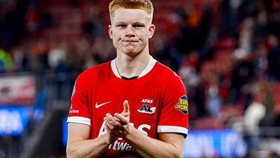 مانشستر يونايتد يقطع الطريق على ليفربول للتعاقد مع كيس سميت