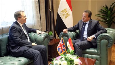 وزير الصحة يستقبل سفير المملكة المتحدة لبحث تعزيز التعاون الصحي المشترك