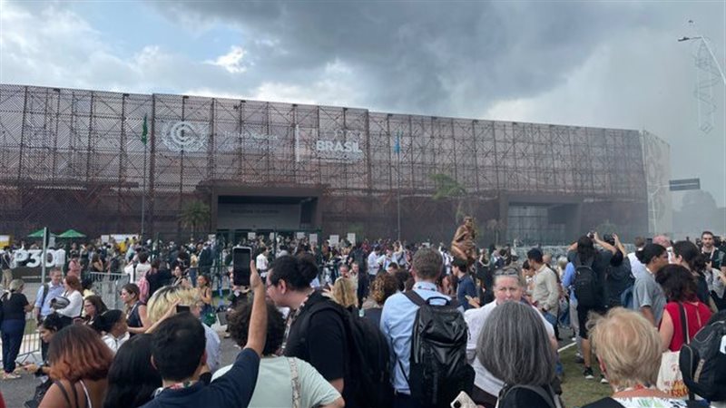 حريق كبير في مؤتمر